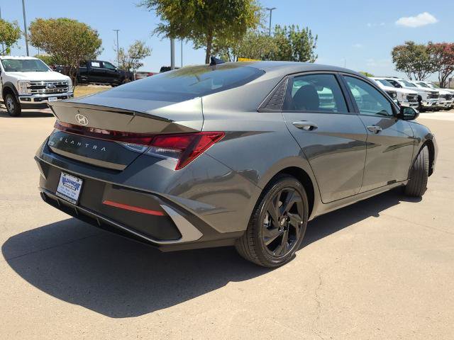 Used 2026 Hyundai Elantra Sport FWD image 5