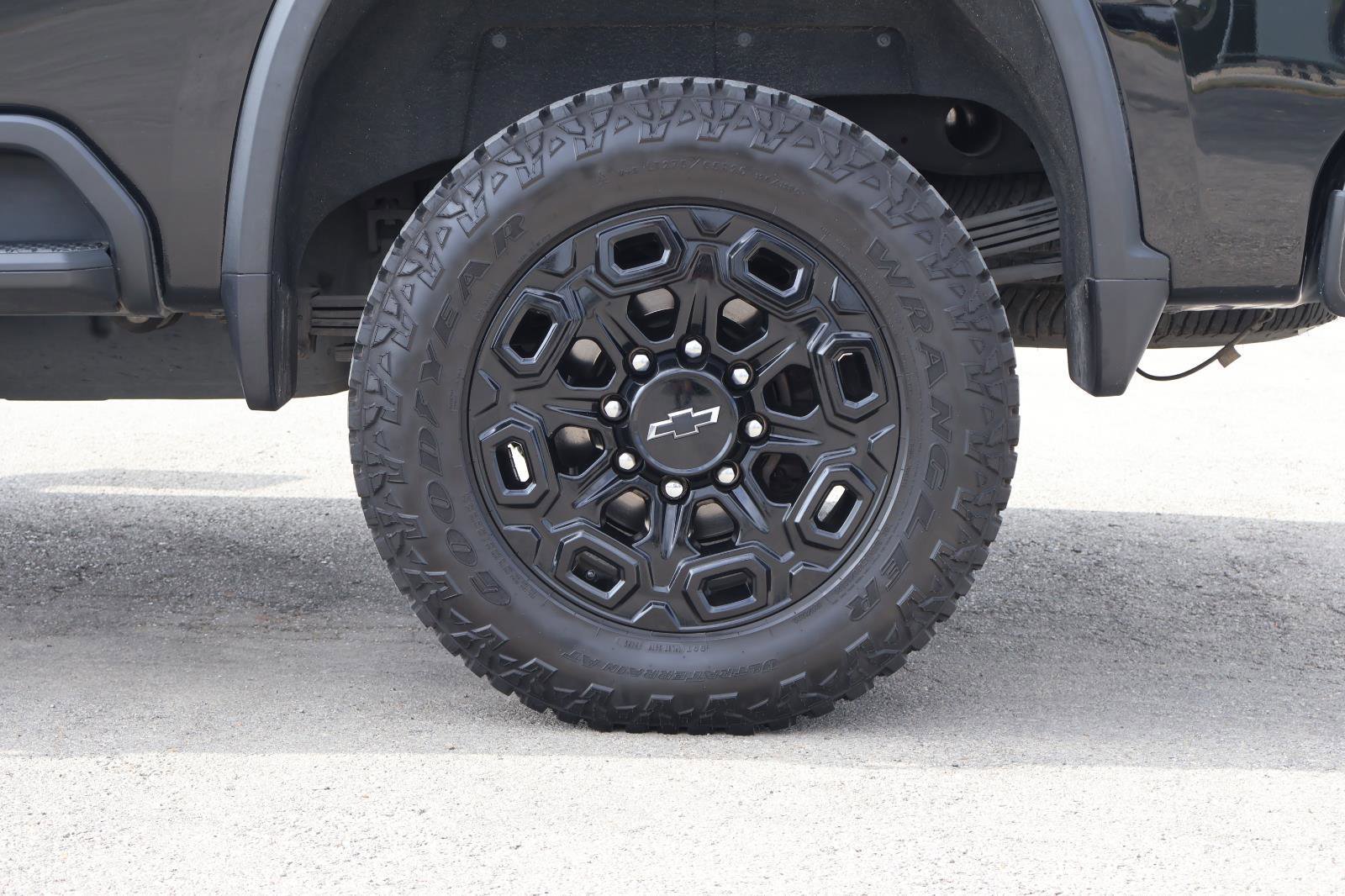 Used 2024 Chevrolet Silverado 2500 High Country w/ High Country Premium Package image 5