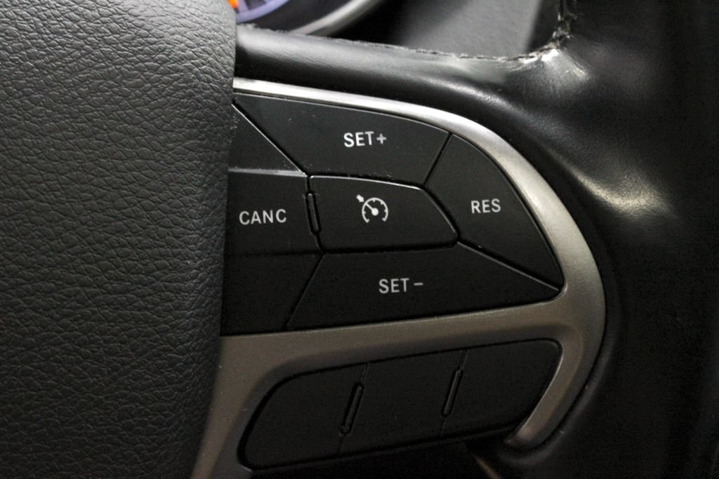 Used 2021 Jeep Grand Cherokee Limited AWD/4WD image 28