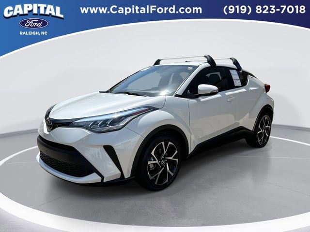 Used 2021 Toyota C-HR XLE image 1