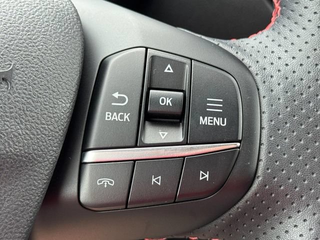 Certified 2024 Ford Escape ST-Line w/ Tech Pack #1 AWD/4WD image 17