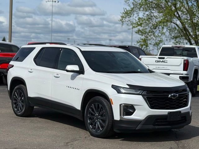 Used 2023 Chevrolet Traverse RS w/ LPO, Floor Liner Package AWD/4WD image 39