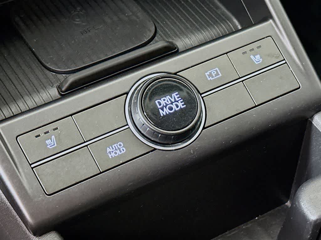 Used 2025 Hyundai Kona SEL FWD image 32
