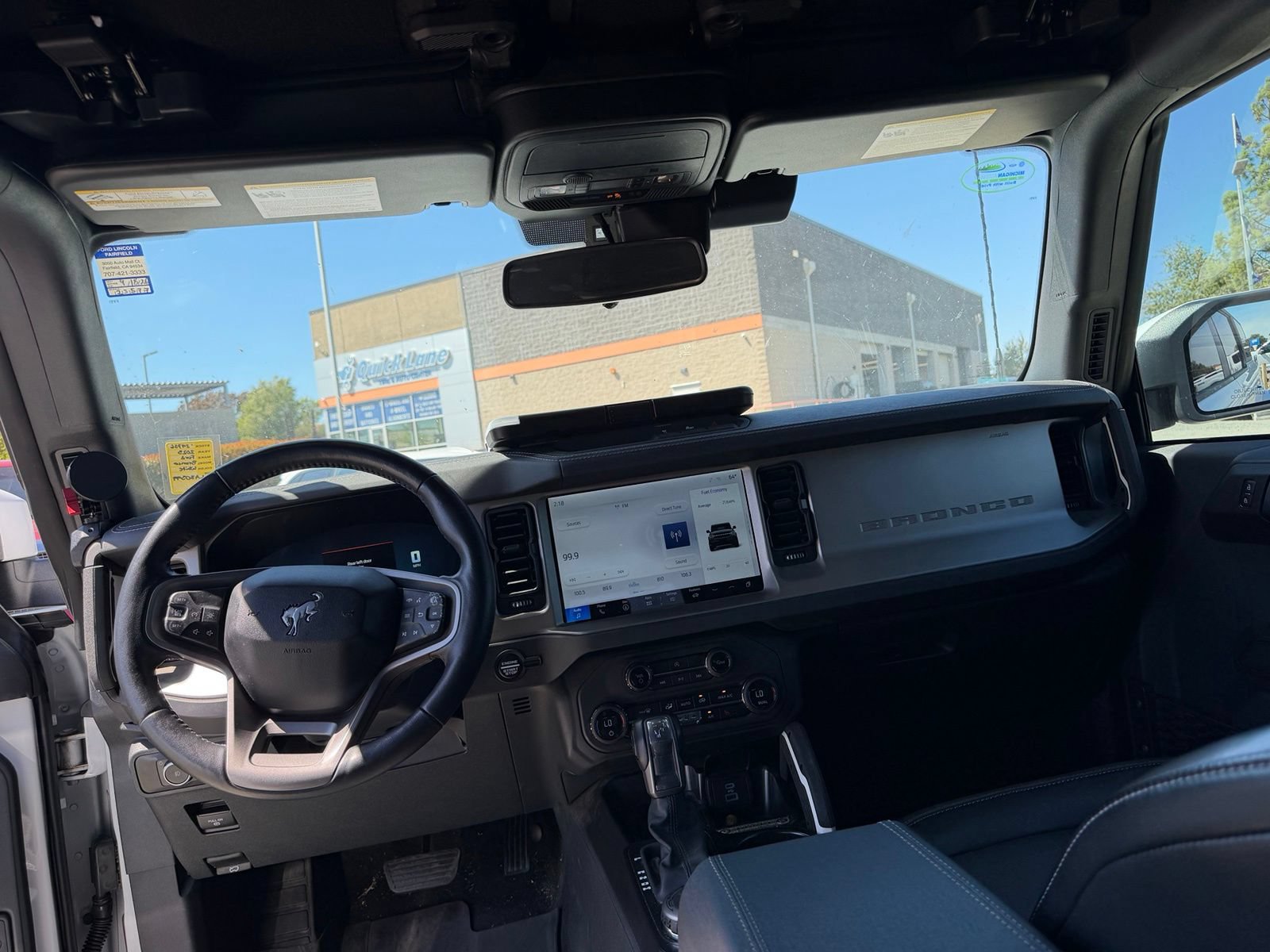 Certified 2025 Ford Bronco Outer Banks AWD/4WD image 11
