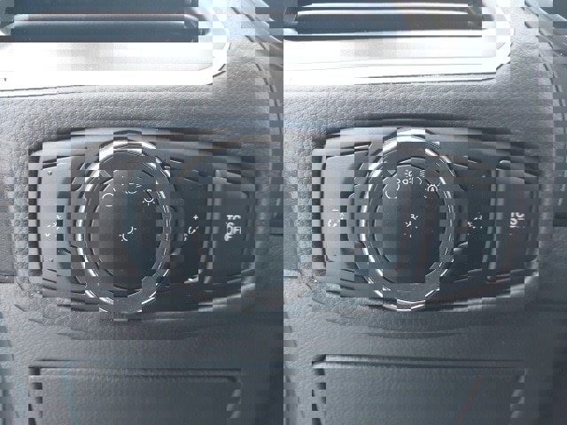 Certified 2024 Ford Edge SEL image 16