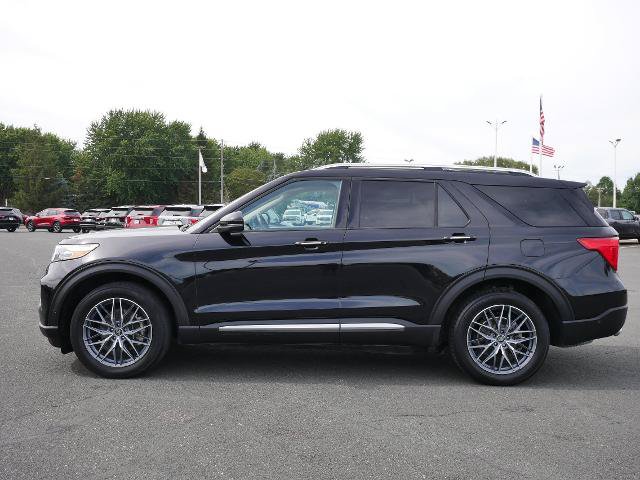 Certified 2020 Ford Explorer Platinum w/ Premium Technology Package AWD/4WD image 2