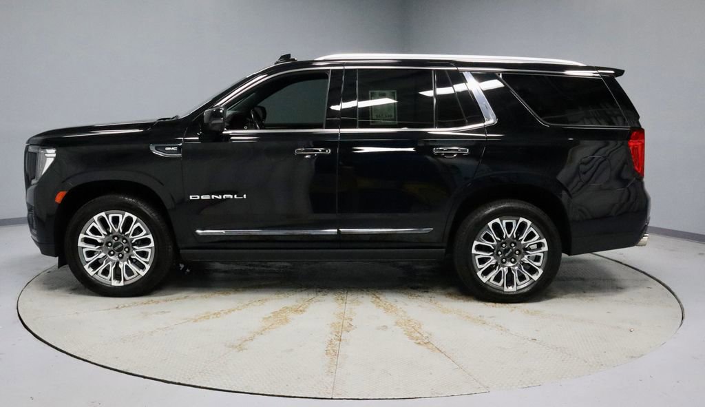Used 2023 GMC Yukon Denali Ultimate AWD/4WD image 8