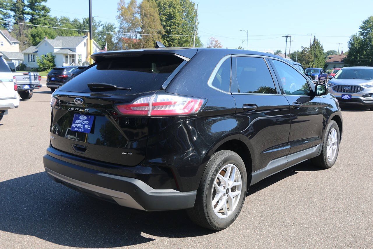 Certified 2024 Ford Edge SEL AWD/4WD image 3