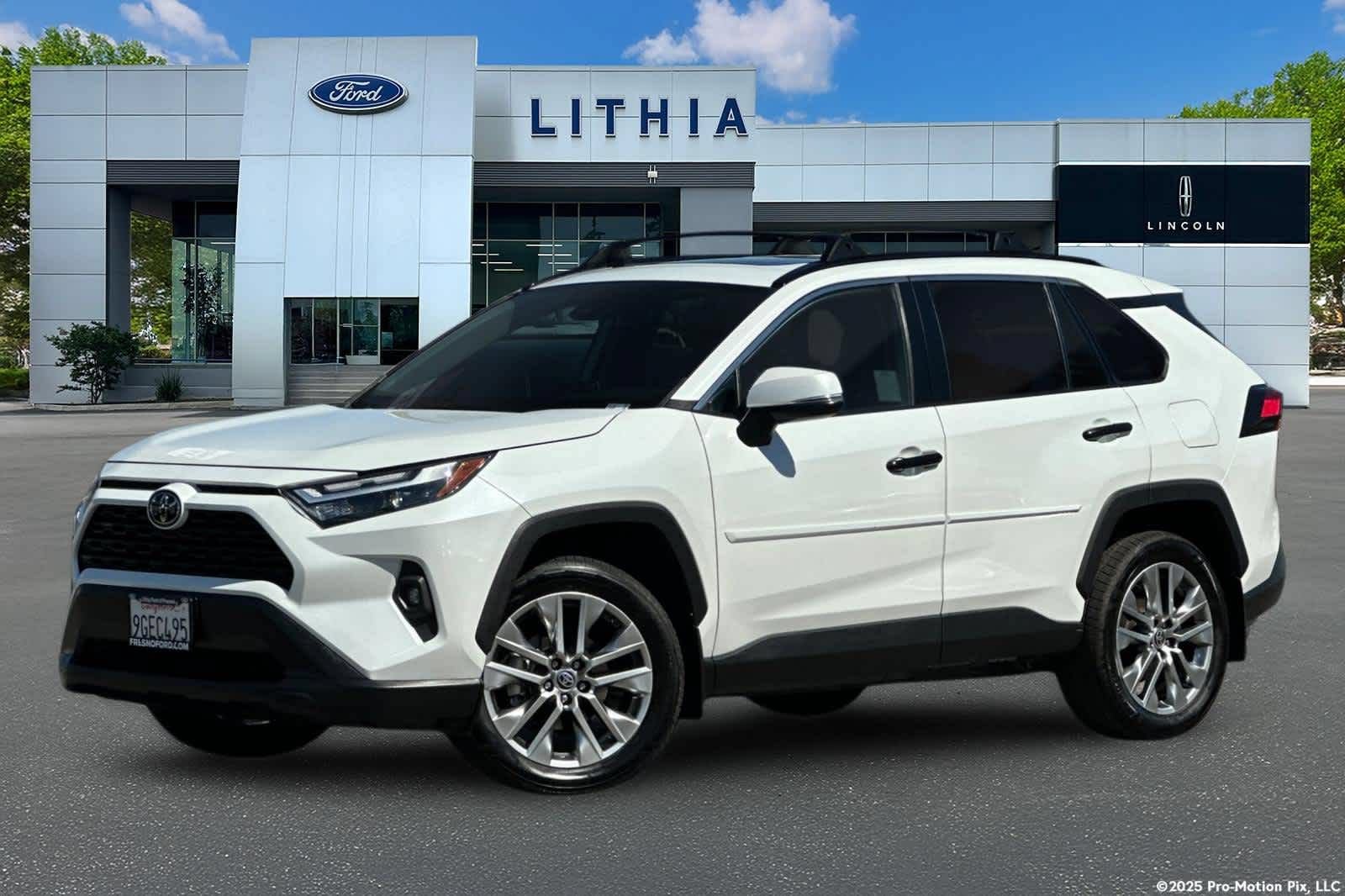 Used 2023 Toyota RAV4 XLE Premium FWD video 1