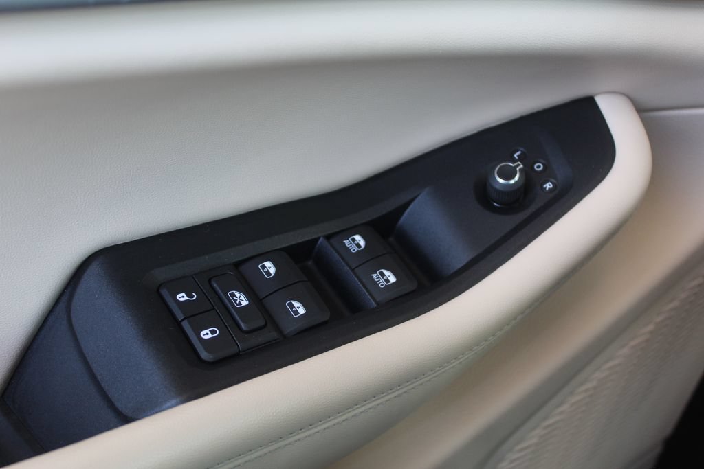 Used 2024 Jeep Grand Cherokee Limited RWD image 26