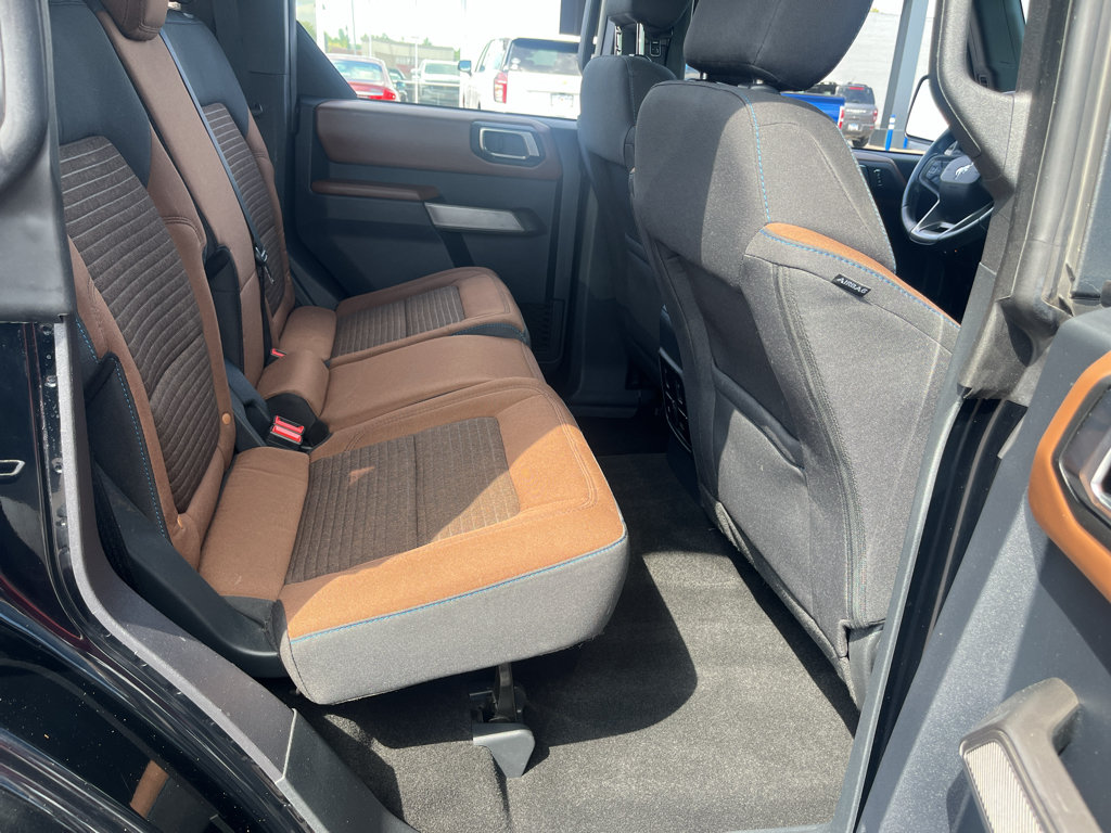 Certified 2022 Ford Bronco Outer Banks w/ Sasquatch Package AWD/4WD image 27