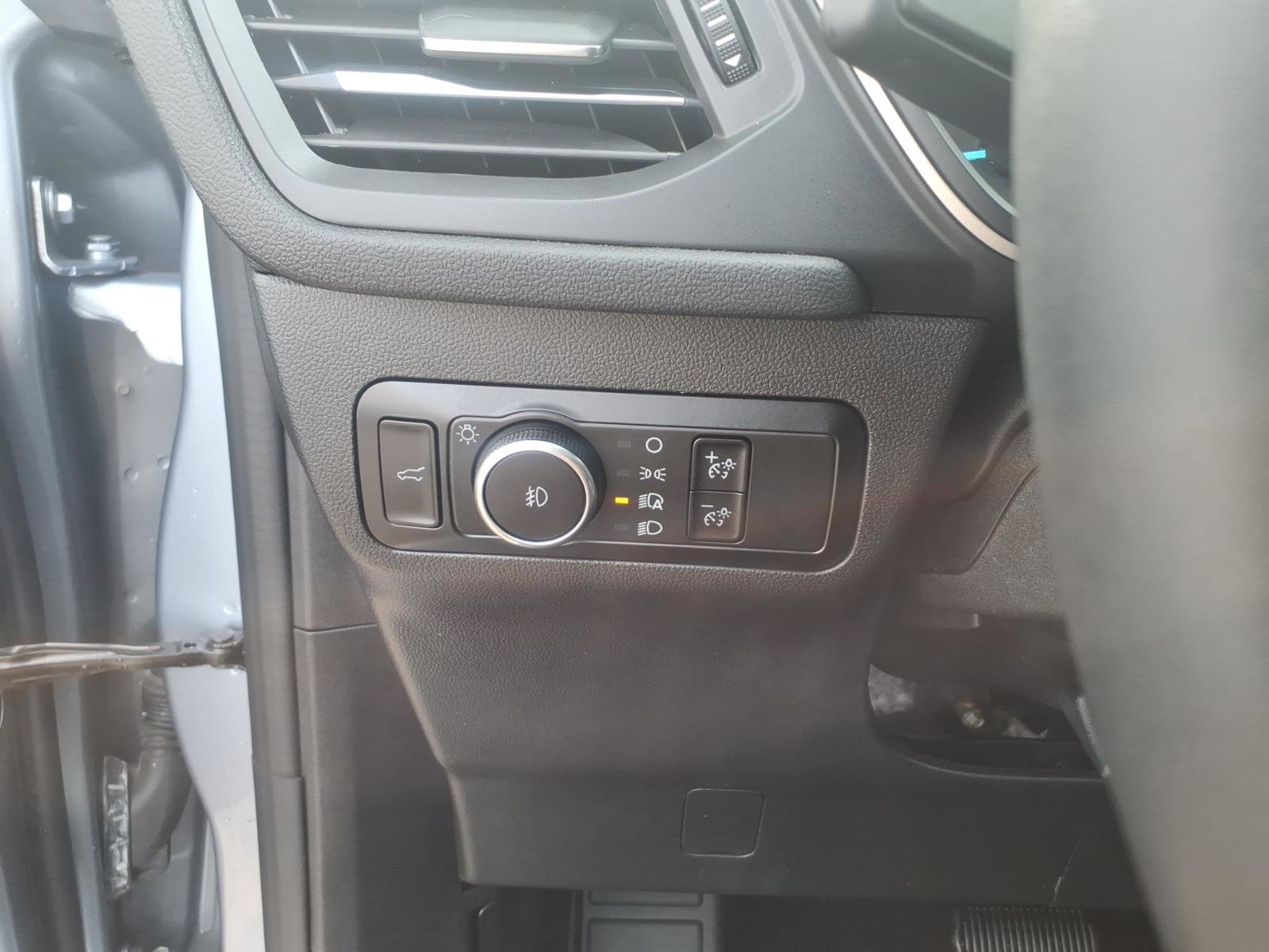 Certified 2022 Ford Escape SEL AWD/4WD image 13