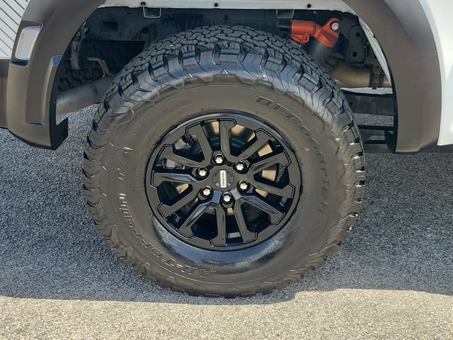 Certified 2024 Ford F150 Raptor AWD/4WD image 6