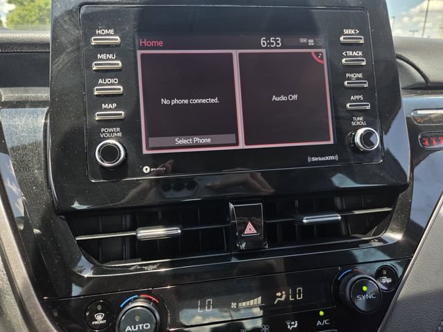 Used 2022 Toyota Camry SE FWD image 9