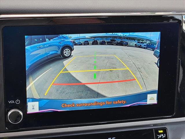 Used 2025 Toyota Camry SE FWD image 14