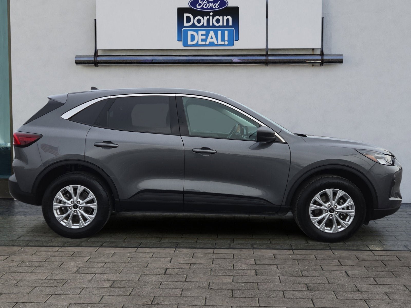 Certified 2023 Ford Escape Active AWD/4WD image 2