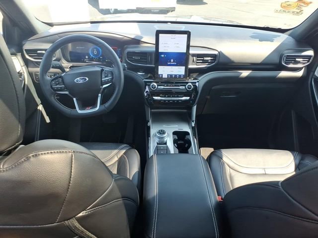 Certified 2024 Ford Explorer ST w/ Equipment Group 401A AWD/4WD image 11