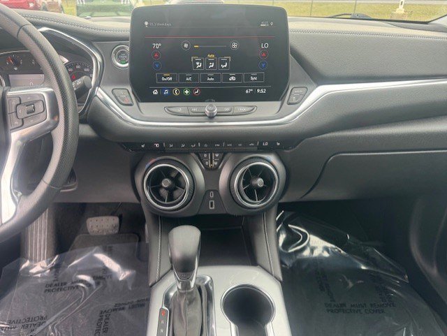Used 2024 Chevrolet Blazer LT image 18