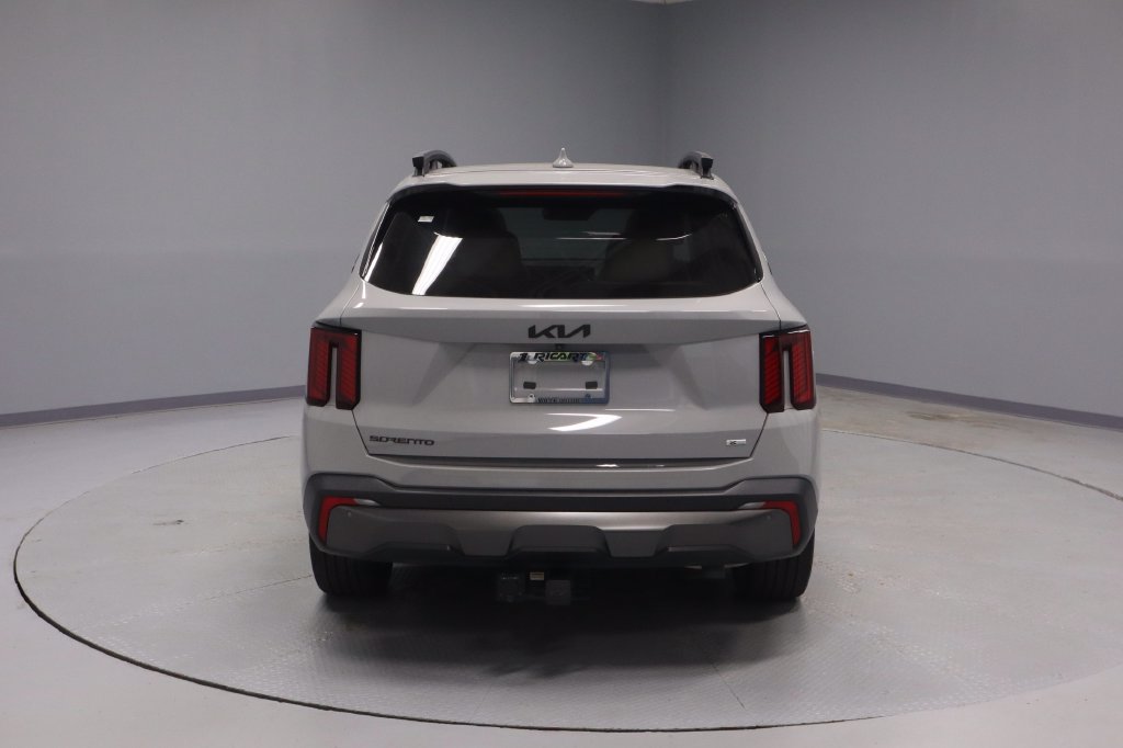 Used 2025 Kia Sorento SX AWD/4WD image 8
