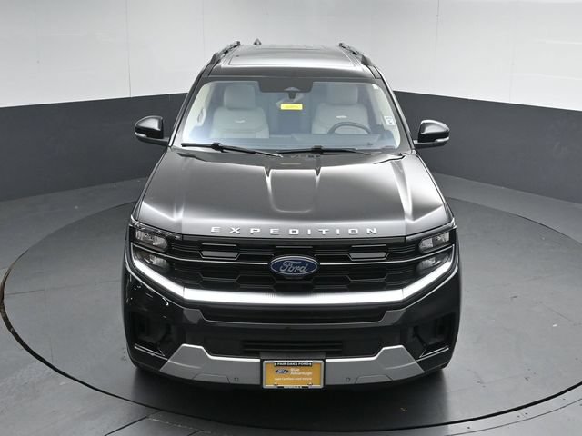 Certified 2025 Ford Expedition Max Platinum w/ Driver's Package AWD/4WD image 45