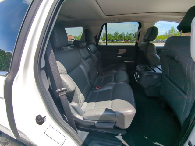 Certified 2025 Ford Expedition Active AWD/4WD image 34