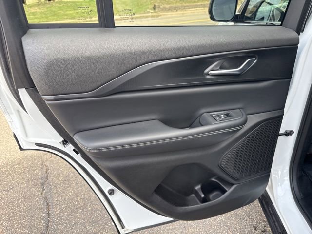 Used 2023 Jeep Grand Cherokee Altitude image 42