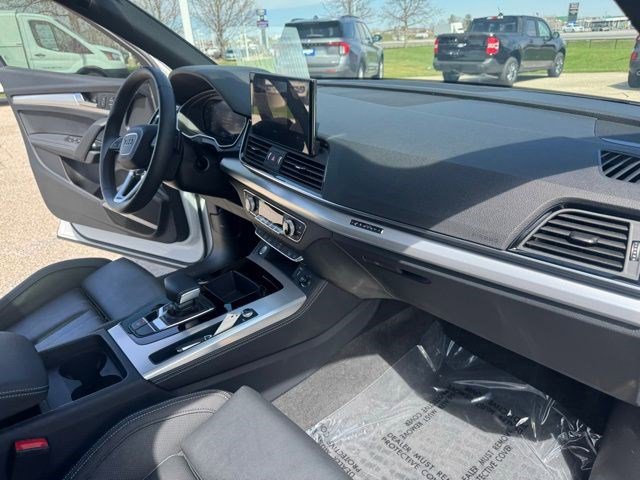 Used 2024 Audi Q5 2.0T Premium Plus AWD/4WD image 38