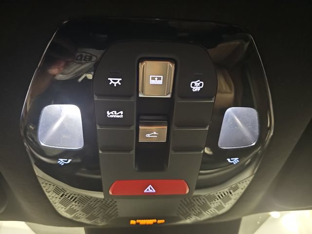 Used 2024 Kia EV9 GT-Line AWD/4WD image 24