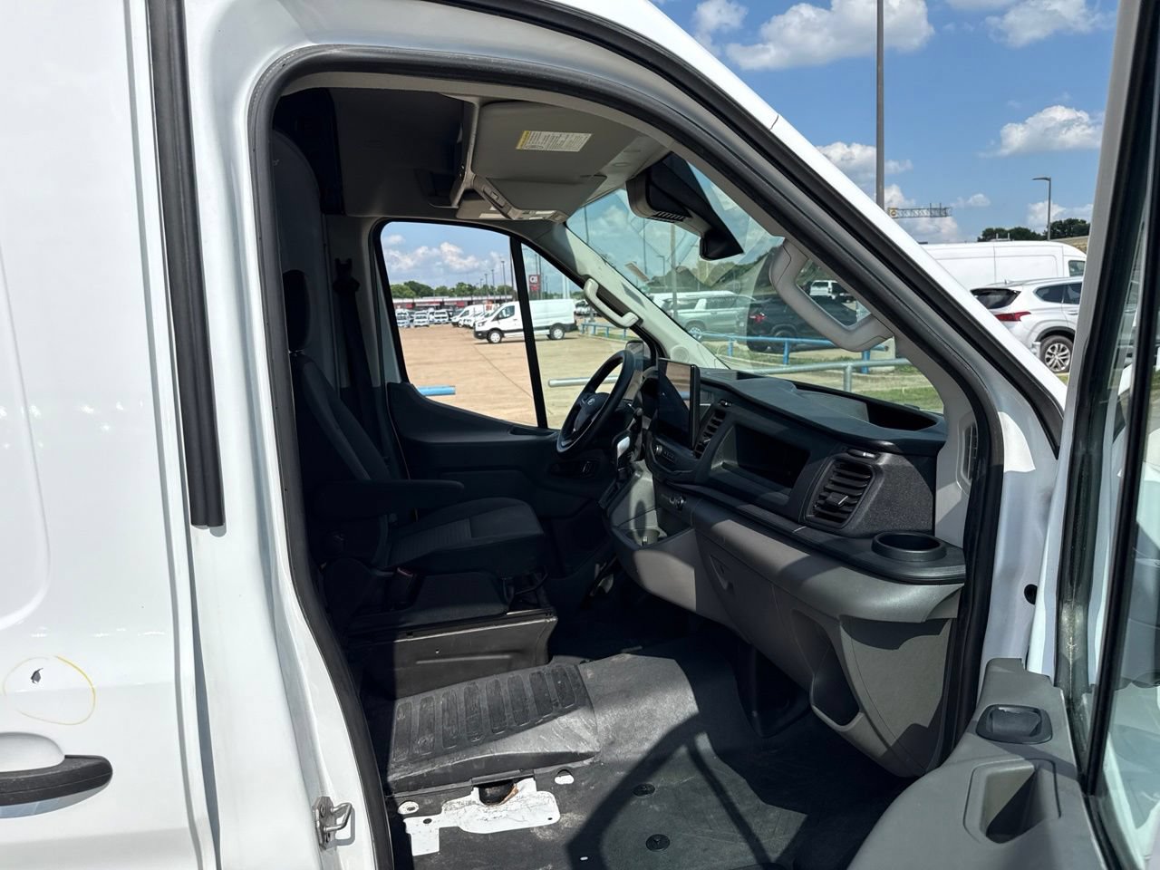 Certified 2023 Ford Transit 250 Medium Roof RWD image 13