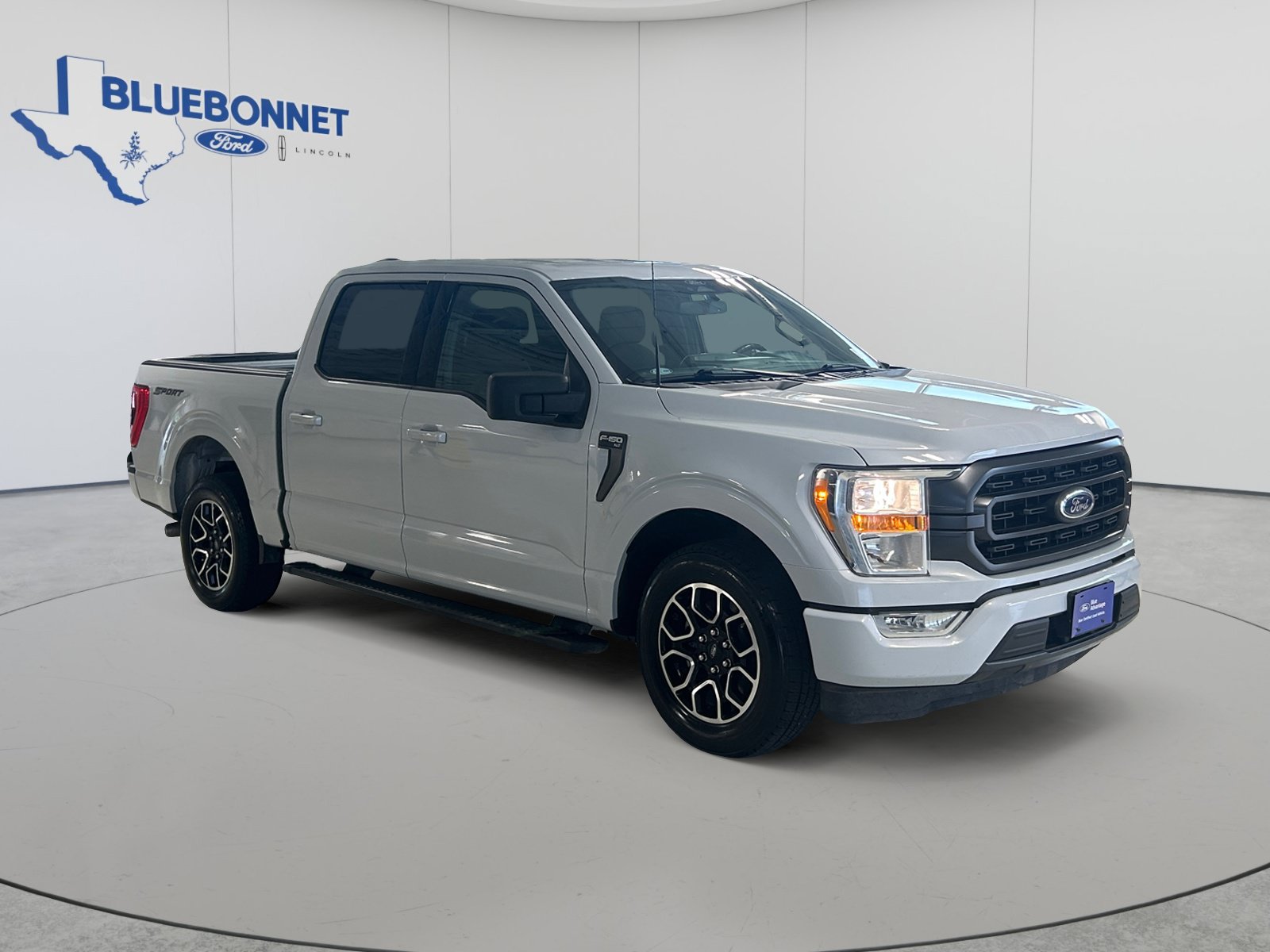 Certified 2022 Ford F150 XLT w/ Equipment Group 301A Mid RWD image 3