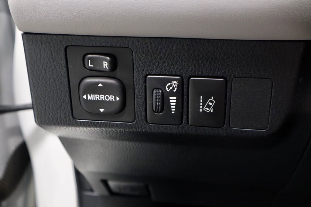 Used 2018 Toyota RAV4 Limited w/ All Weather Liner Package AWD/4WD image 27