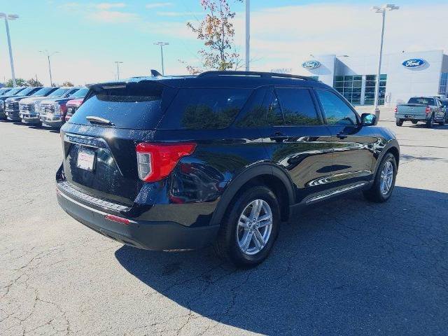 Certified 2023 Ford Explorer XLT RWD image 8