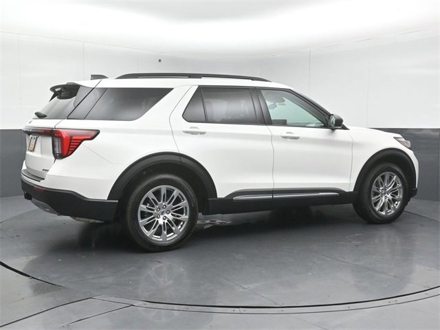 Certified 2025 Ford Explorer Active w/ Active Comfort Package image 13