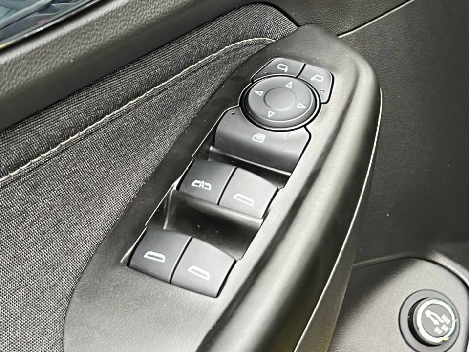 Used 2023 Chevrolet TrailBlazer ACTIV w/ Sun and Liftgate Package image 21