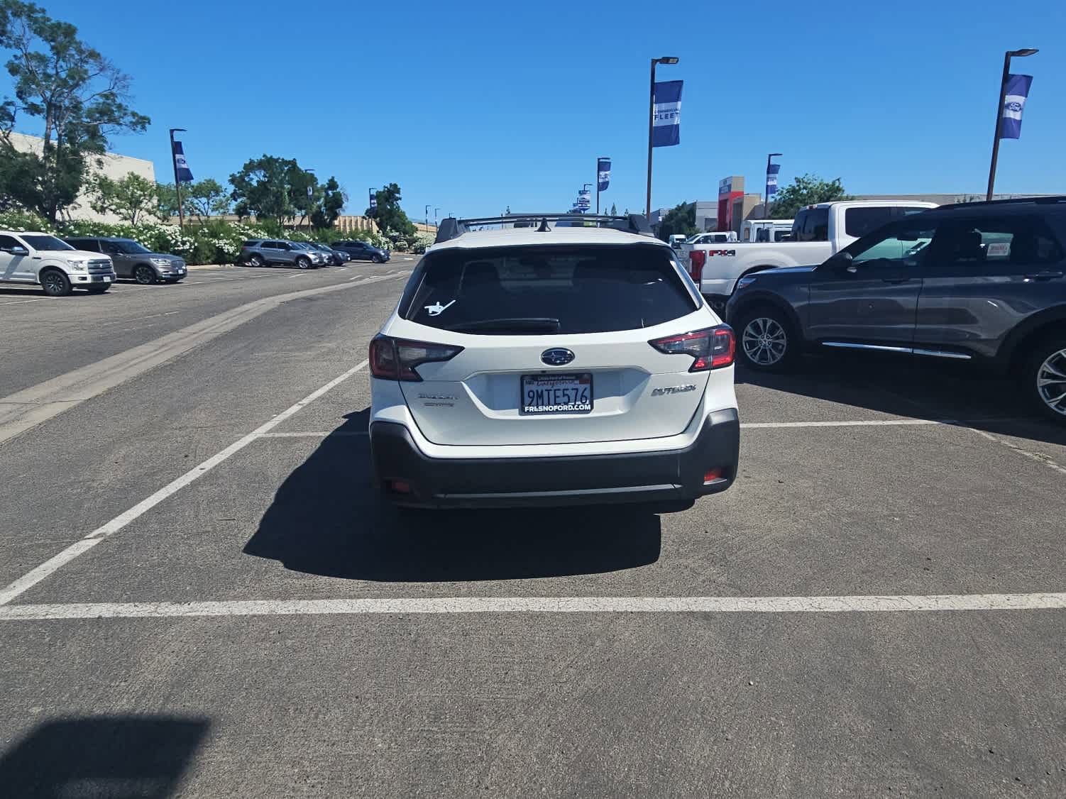 Used 2024 Subaru Outback Premium AWD/4WD image 7