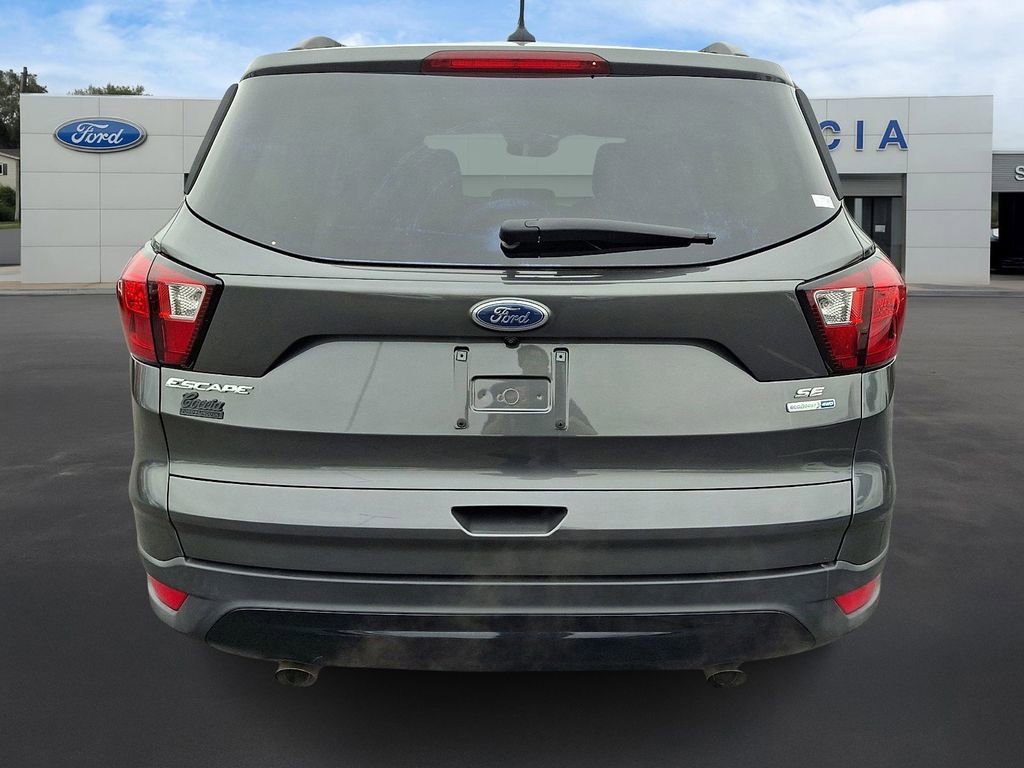 Certified 2019 Ford Escape SE image 4
