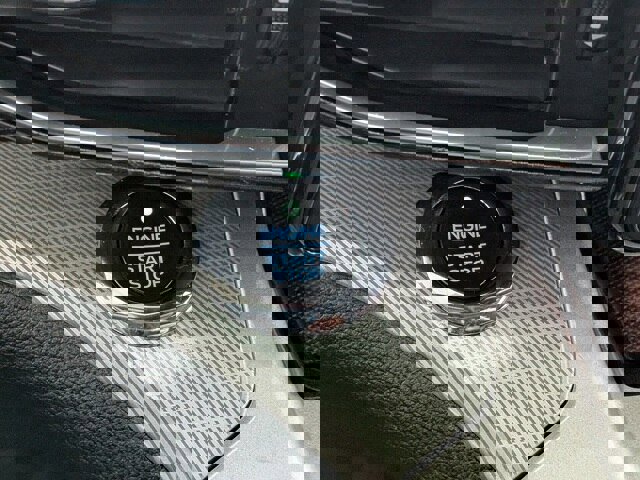 Certified 2021 Ford Explorer XLT w/ Equipment Group 202A image 30