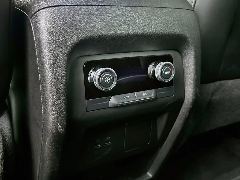 Used 2025 Buick Enclave Preferred FWD image 13