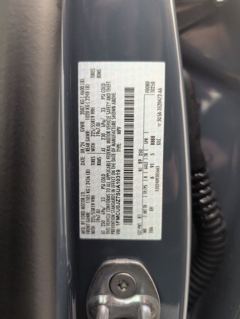 Certified 2025 Ford Escape Platinum image 49