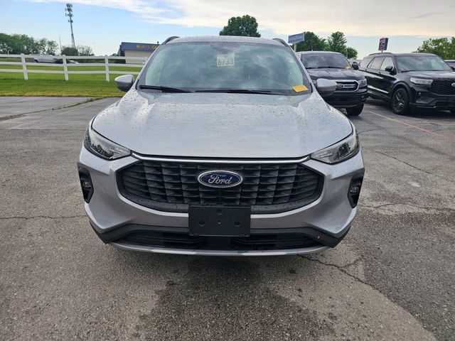 Certified 2024 Ford Escape SE FWD image 2