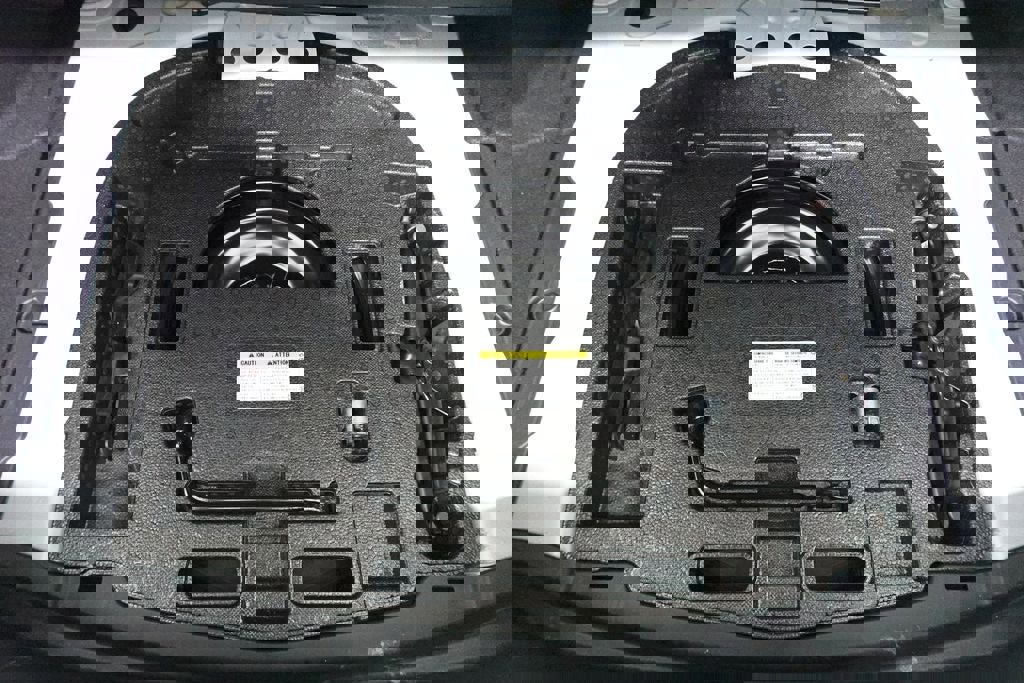 Used 2022 Lexus ES 250 w/ Premium Package image 27