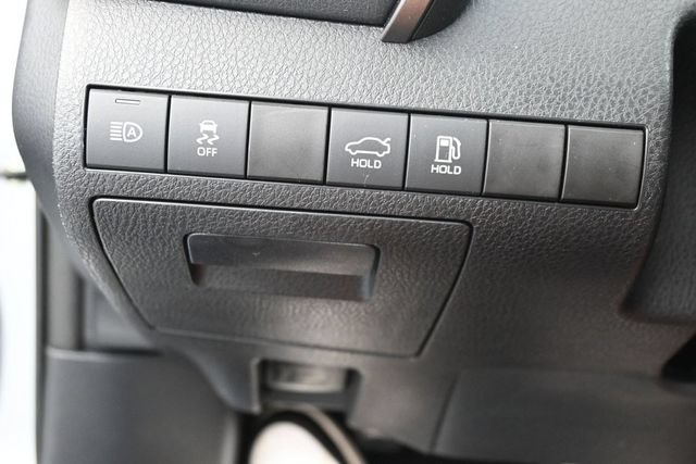 Used 2023 Toyota Camry SE FWD image 14