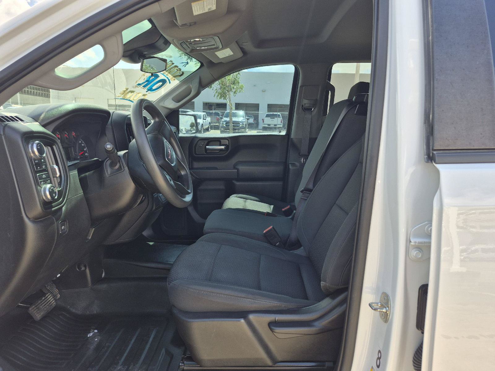 Used 2023 GMC Sierra 1500 Pro AWD/4WD image 2