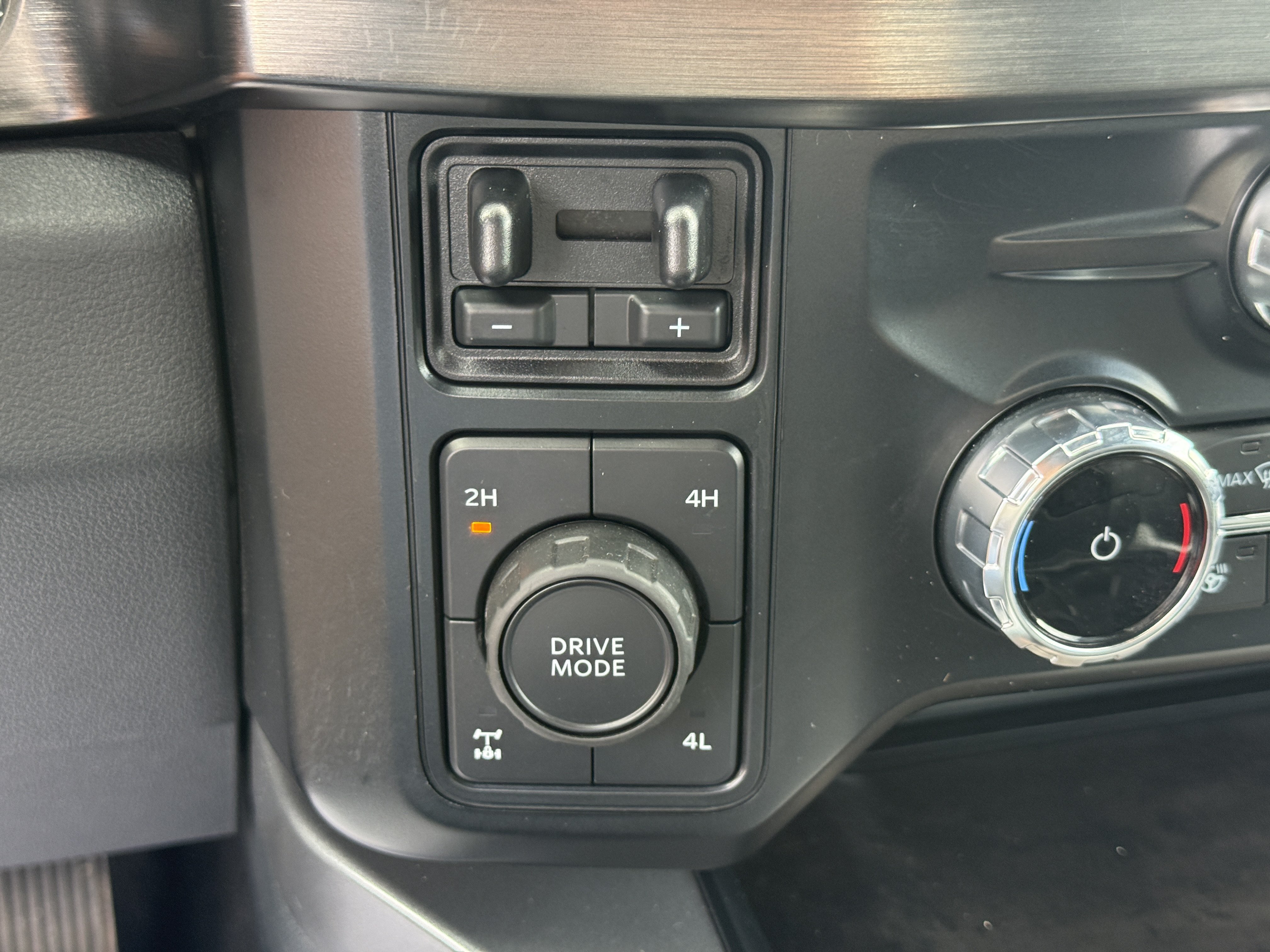 Certified 2023 Ford F250 Lariat w/ Sport Appearance Package AWD/4WD image 22