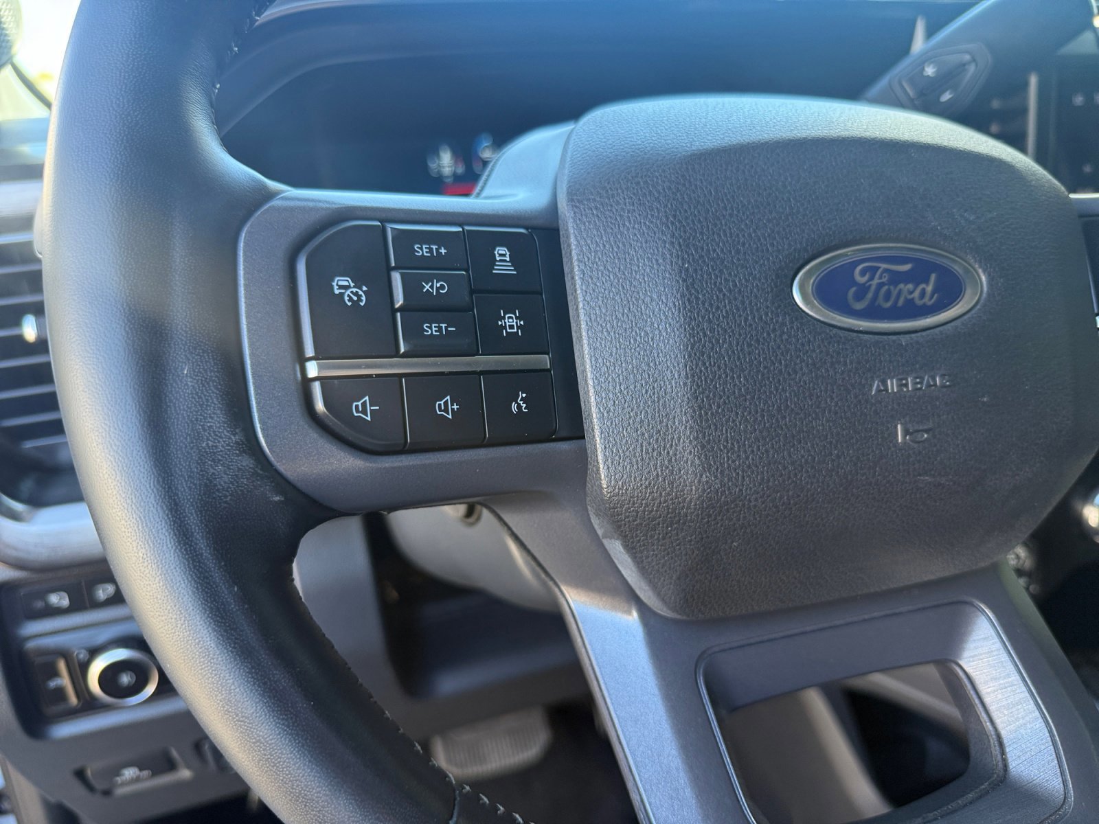 Certified 2024 Ford F250 Lariat w/ Lariat Ultimate Package image 20