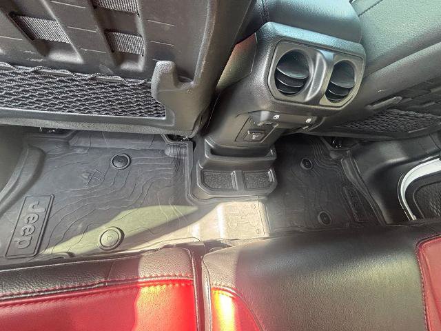 Used 2023 Jeep Wrangler Unlimited Rubicon 4xe AWD/4WD image 33