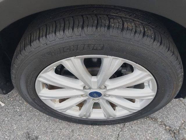 Certified 2019 Ford Escape SEL AWD/4WD image 10