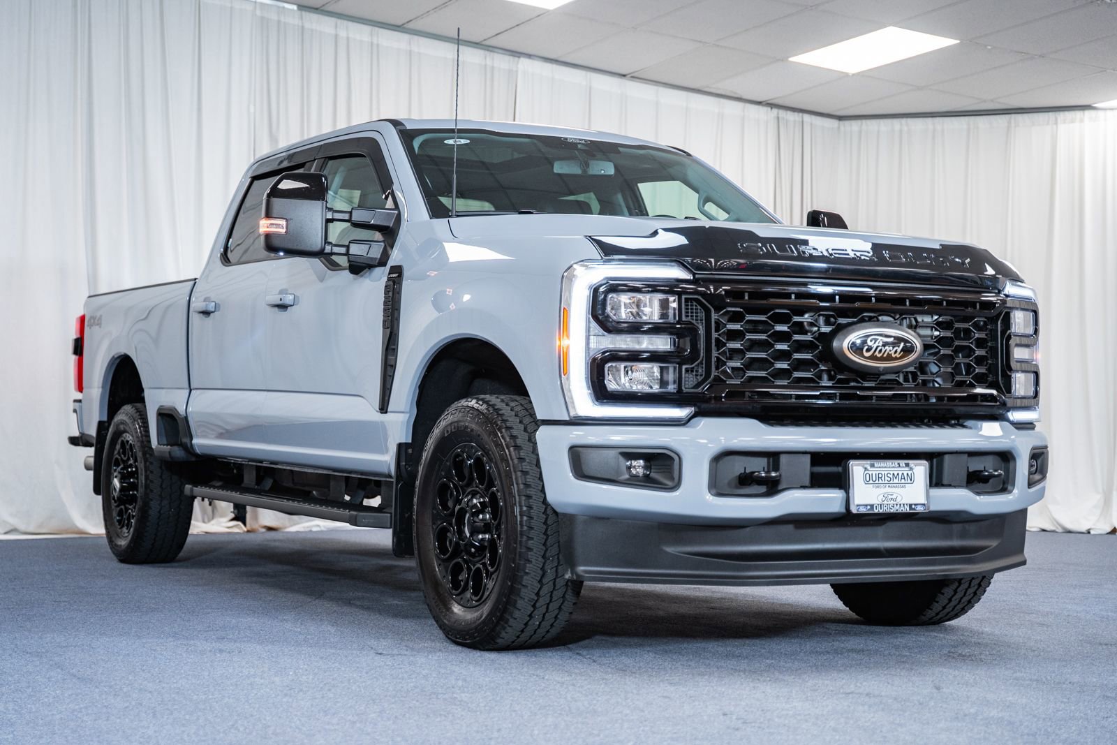 Certified 2025 Ford F250 Lariat w/ Black Appearance Package image 1
