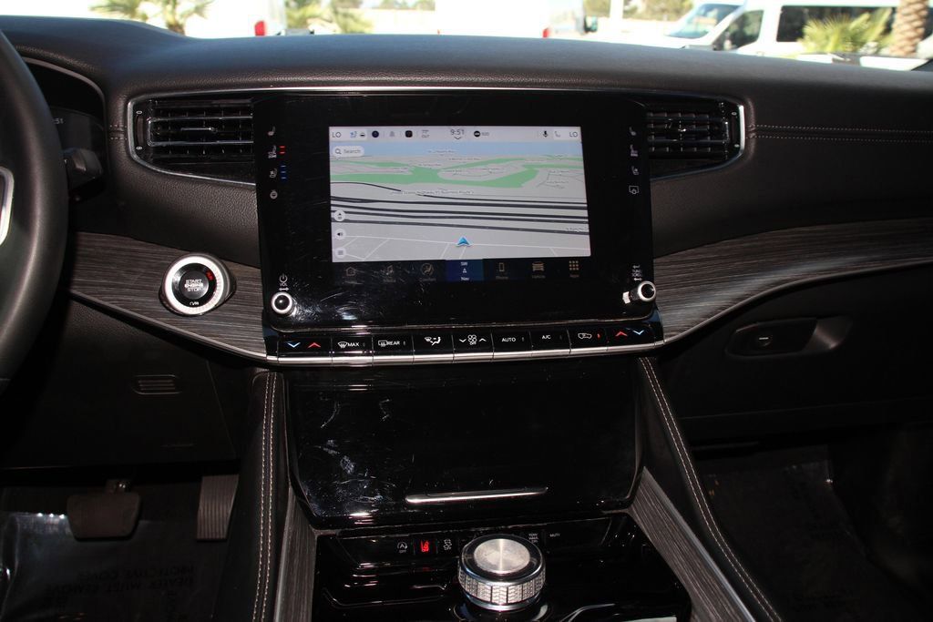 Used 2024 Jeep Wagoneer L Series II image 18