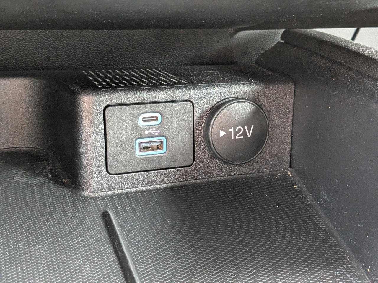 Certified 2023 Ford Escape Active w/ Tech Pack #1 AWD/4WD image 30